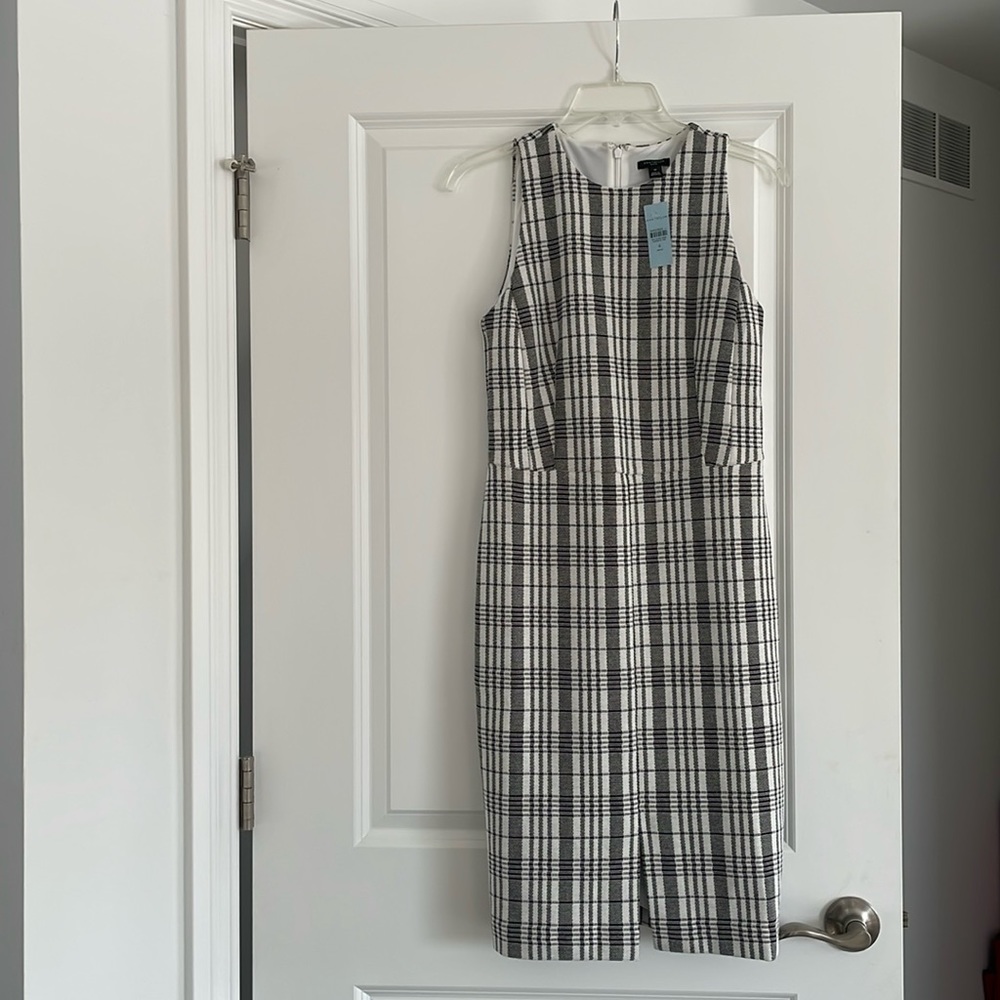 NWT Ann Taylor Dress Petite size 6